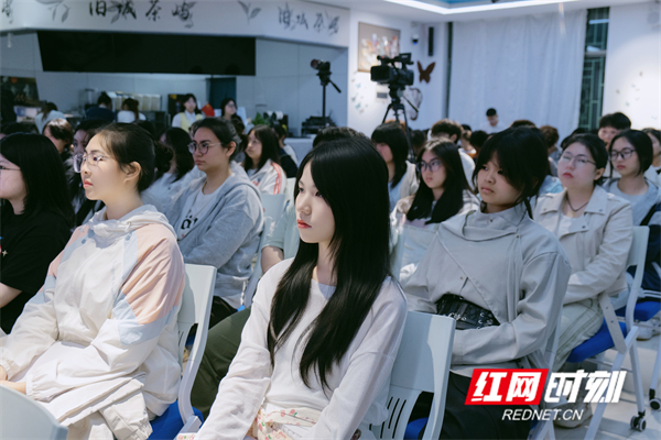 微信图片_20260421150446_588_425.jpg 微信图片_20260421150446_588_425.jpg